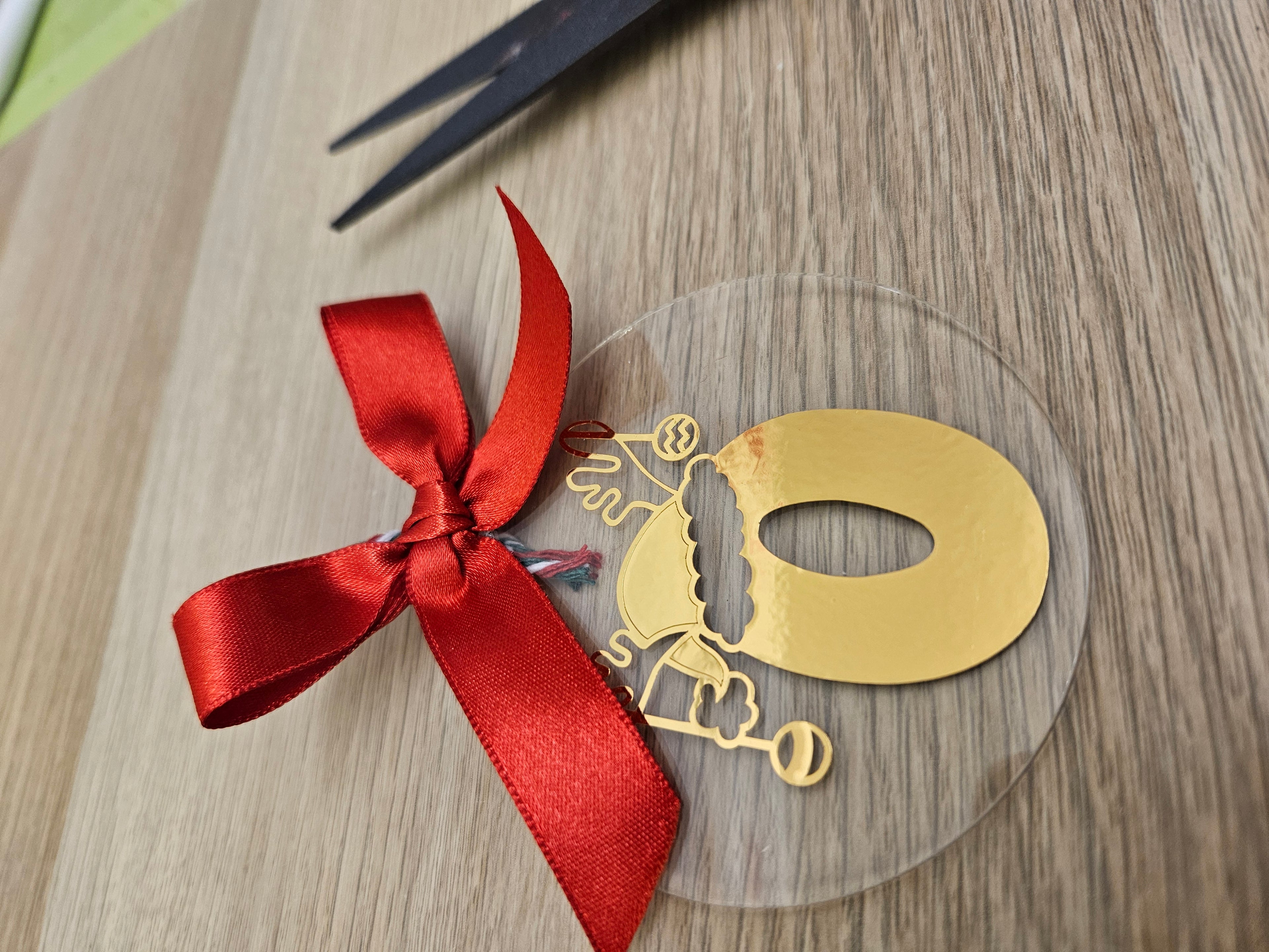 Initial bauble