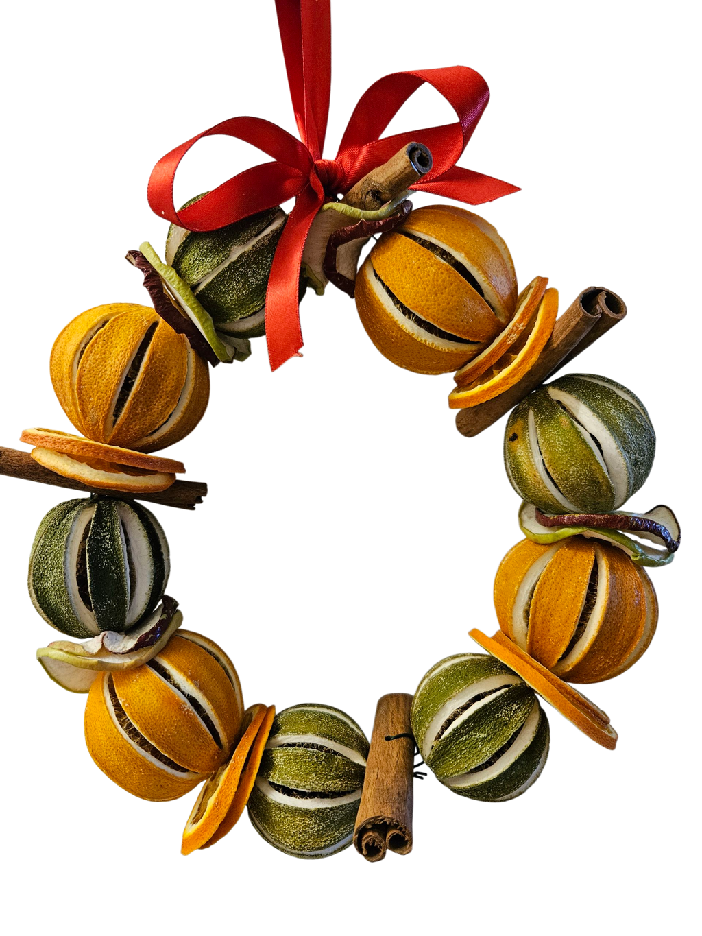 Dried fruit and cinnamon round wreaths